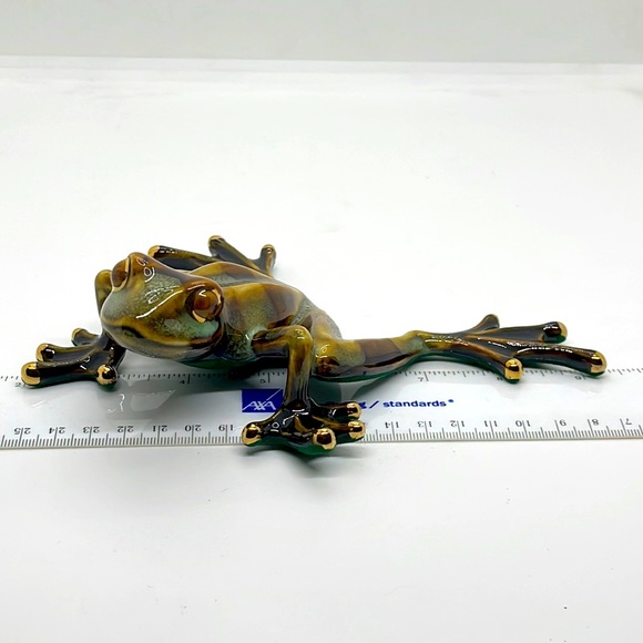 Golden Pond Collection by GREEN TREE Frog - Picture 5 of 9